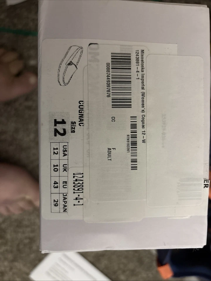 Minnetonka, Leather Women’s Slippers - Image 2 of 2