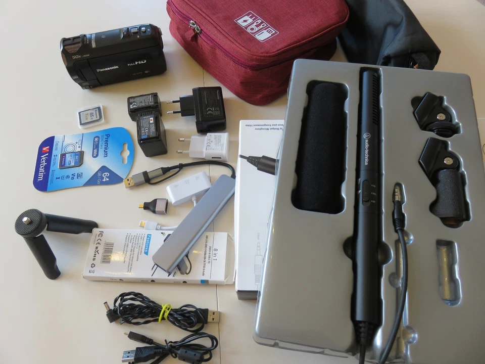 Panasonic HC-V777 [TOP] Full HD Camcorder Kamera + Großes Zubehörpaket + 2xSDXC - Bild 3 von 4