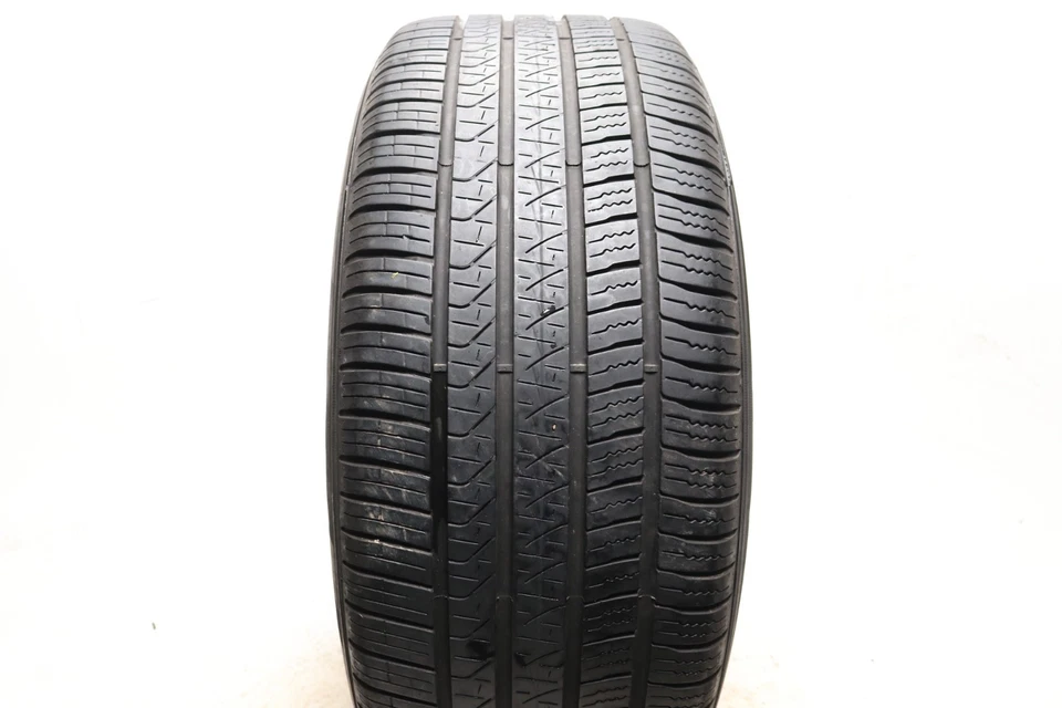 Juego de 2 Pirelli Scorpion Zero usados 275/50R20 para todas las estaciones MO - 113V - 7-7,5/32 Foto 2 de 4