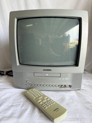 Retro Gaming Toshiba 13” CRT TV & DVD Combo Model MD13N1 2003 w/ Remote ...