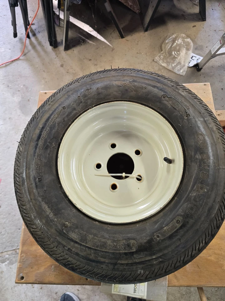 Rueda y neumático de repuesto de madera #38298 20,5" x 8,00" x 10" Foto 3 de 3