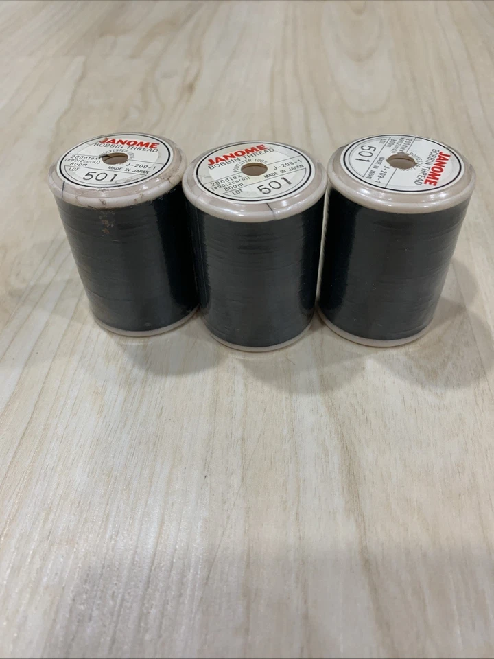4 Spools JANOME Thread 800M, 3 Roll Back Color #501, 1 Roll White Color #301 - Image 2 of 4