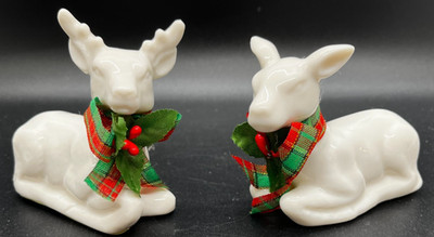 Christmas Decorations-Porcelain Doe & Buck Deer with Christmas Holly Scarf, VG/E