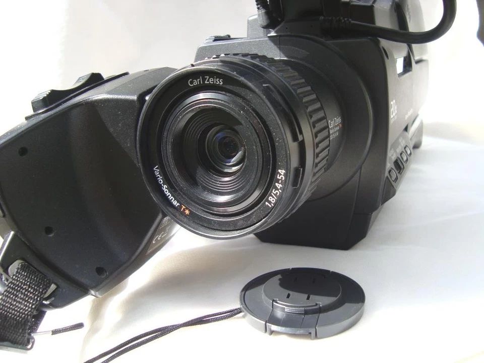 SONY HVR-HD1000E/1000P HDV. MiniDV. HD PRO. Low Hours. PAL. VGC. 1-yr warranty - Image 3 of 4