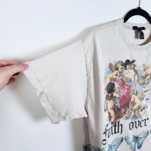 Forever 21 Angel Cherubs Tee Womens M Loose Fit Beige Butterflies Religious - Picture 2 of 9