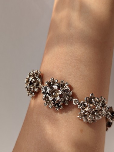 Vintage Sterling Silver 925 Floral Bracelet Forget Me Not Flower Bunch Chunky - Picture 2 of 13