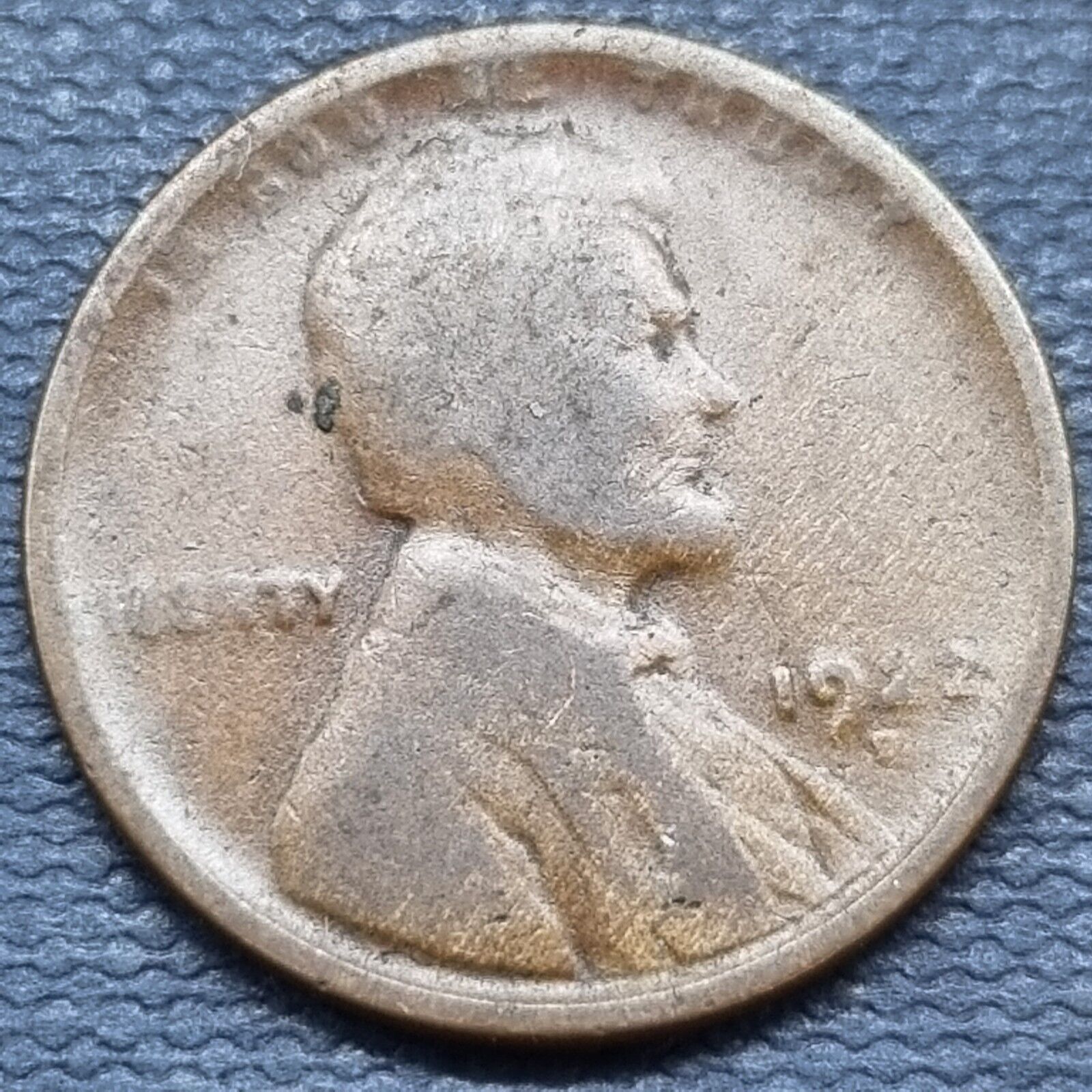 Picture 1 of 2