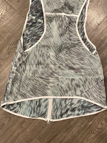 NIKE WOMEN'S TECH HYPERFUSE VEST muti color M Medium NWT Med Sheer Transparent - Picture 9 of 9