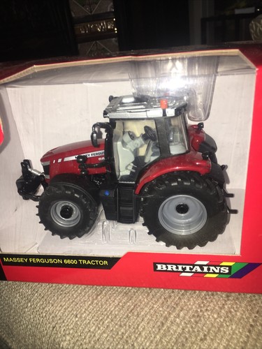 BRITAINS No.42898 MASSEY FERGUSON 6600 TRACTOR 1.32 NEW BOXED - Picture 3 of 4