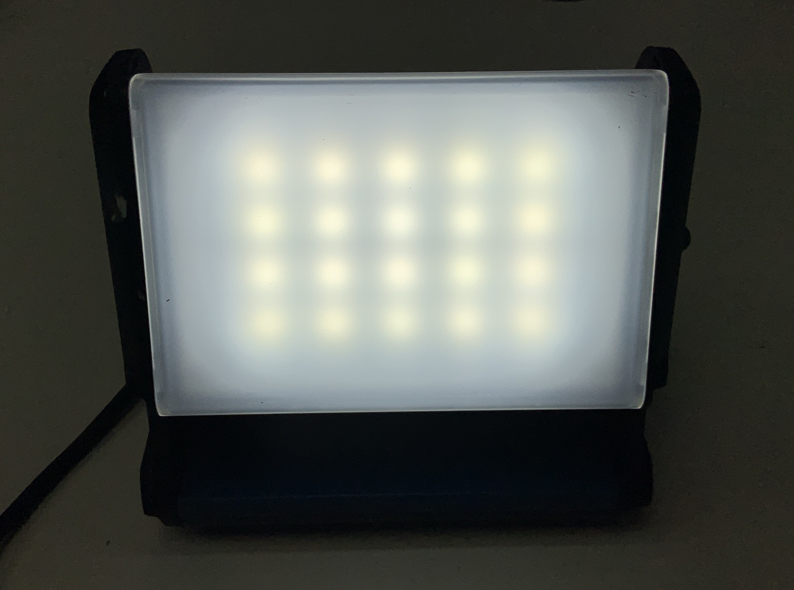 Erbauer 10W 220240V LED Plug In Work Light eBay