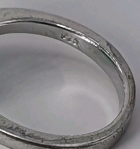 Stunning 925 Large Dark Green square Sterling Silver Ring Size J 1/2 Present - Picture 7 of 8