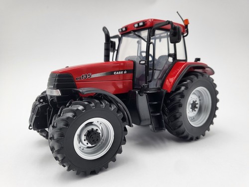 UNIVERSAL HOBBIES, CASE IH MX 135 mit geschwungenem Logo (2001-2002) - Limiti...