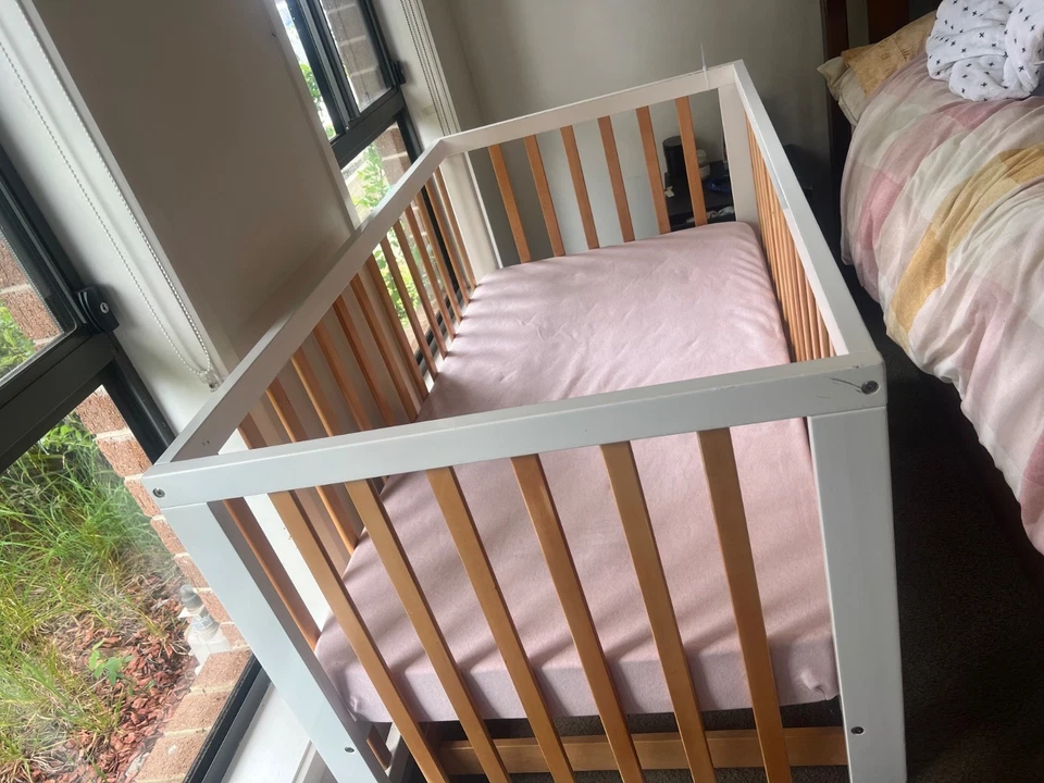 baby cot with mattress - image 3 of 4