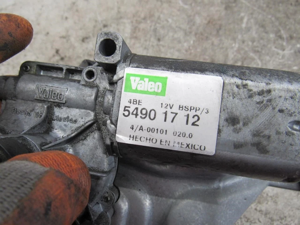 1999 2002 Ford Expedition rear back trunk hatch lift gate glass wiper motor OEM - Image 4 of 4