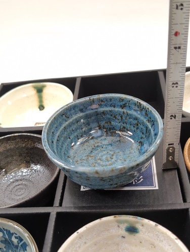 Japan Hand Made Round Rice Dish Bowl Set Variety of Colors 8 pcs - Picture 8 of 10