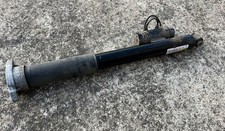 Mercedes-Benz C AMG W205 2017 Hinten rechts Sto?d?mpfer hinten A2053207600 1kW Mercedes-Benz C AMG W205 2017 Hinten rechts Sto?d?mpfer hinten A2053207600 1kW