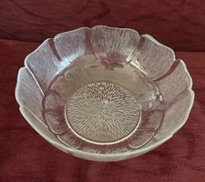 CLEAR GLASS Scalloped Rim SERVING Bowl - Brooroc France - 9" DIAMETER
