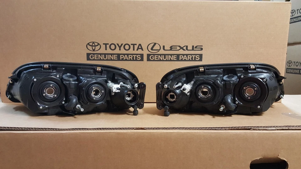 🔥 98 Toyota Supra OEM Headlight Set LH and RH 🔥 - Image 2 of 4