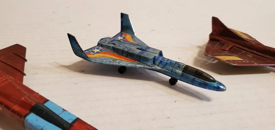 4 Mattel Hot Birds Diecast Airplanes 1970 Star Gazer Regal Eagle & Maching Birds - Image 3 of 4