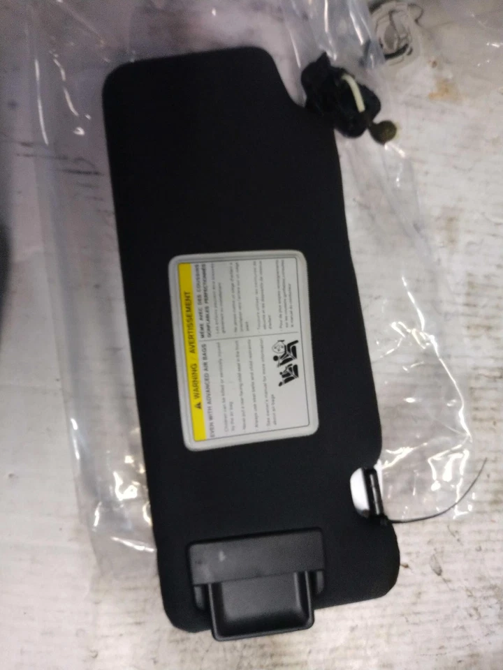 Used Right Sun Visor fits: 2015 Nissan 370z illuminated Right Grade B - Image 2 of 4