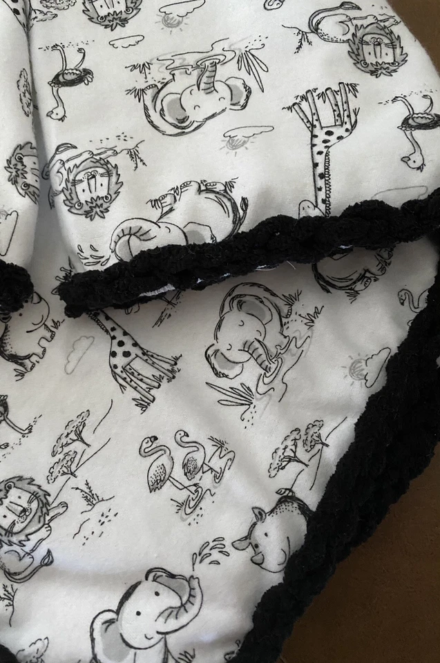 Vida Silvestre Animales de la Selva Bebé Recién Nacido Manta Borde Trenzado - Franela - Opción de Nombre Foto 2 de 3