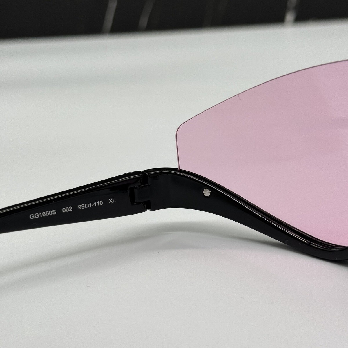 GUCCI Sunglasses GG1650S 002 Black Pink Unisex NEW NEW GG1650S 002 GUCCI BLACK PINK SHIELD UNISEX GUCCI  main image 4