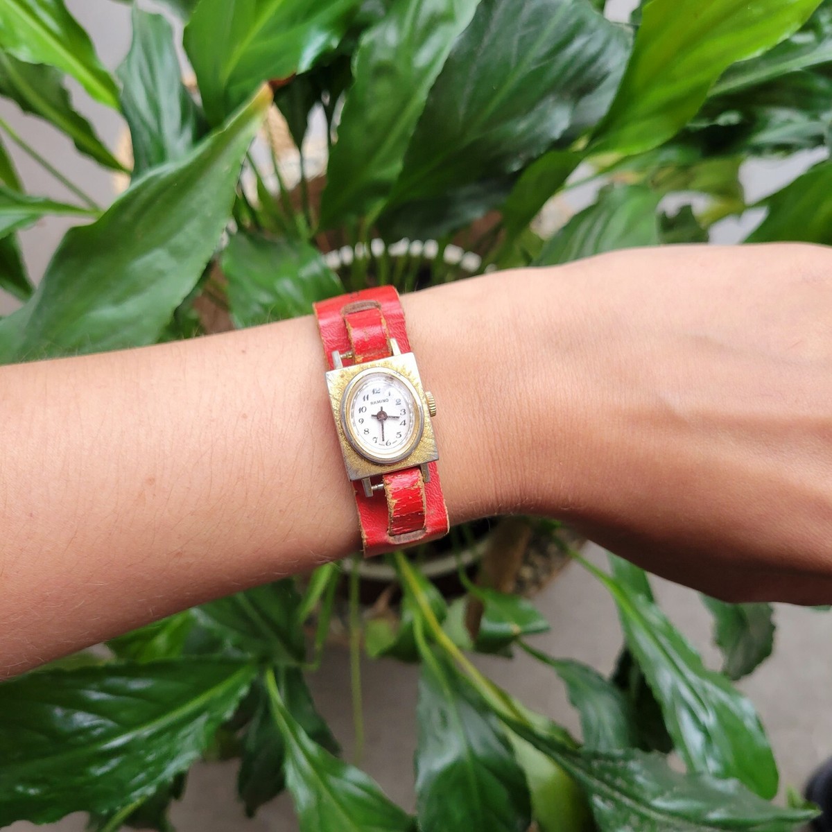 Vintage Swiss Ramino Red Leather Watch | eBay display picture 1