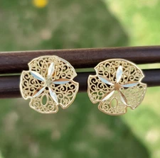 14k Real Yellow Gold Filigree Sand Dollar Pierced Earrings ~ 1.44 Grams