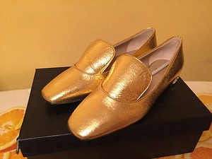NIB MCM GOLD WITH CRISTAL STONES HEEL SHOES SIZE 38/7