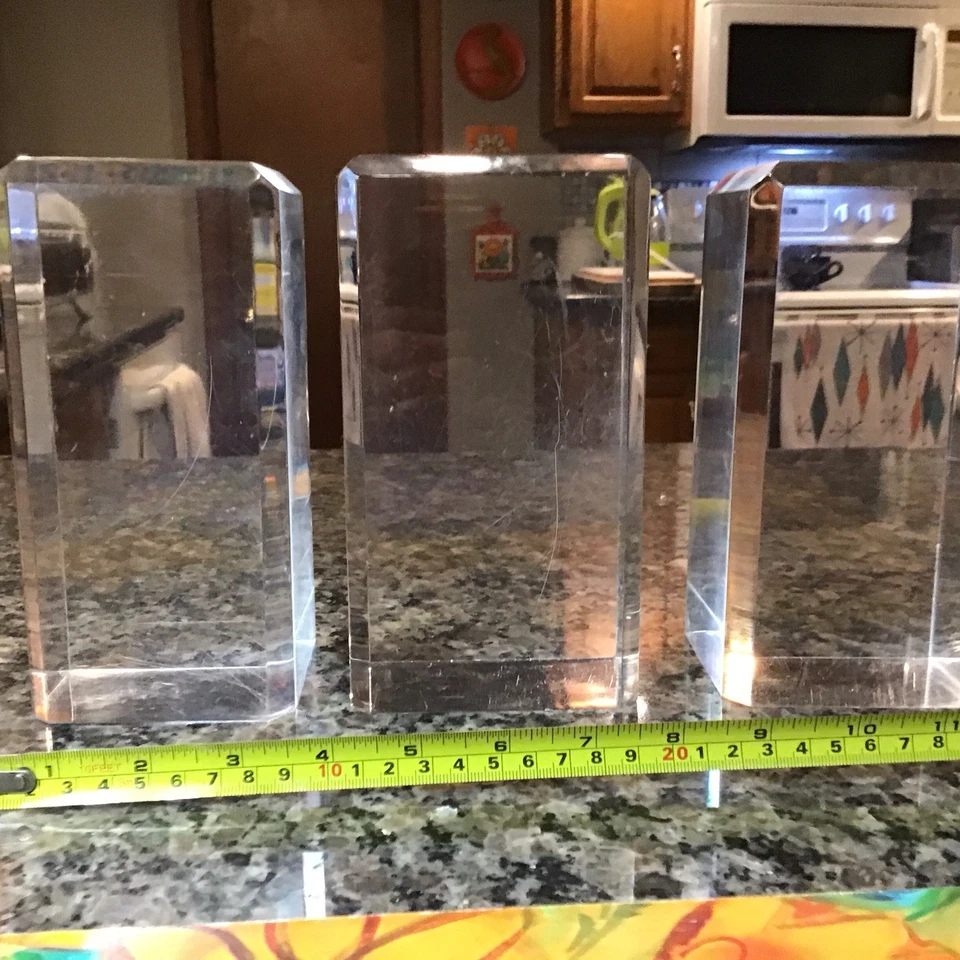 "LOTE de colección de 3 cubos de acrílico transparente Lucite base de exhibición ladrillo 7""x 4""x3""" Foto 4 de 4