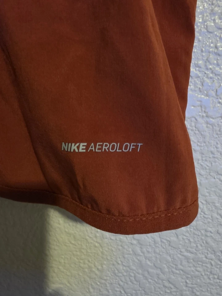 Men’s Nike Aeroloft Running Vest Large - Image 4 of 4