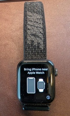Apple Watch 40mm Space Gray Case With Black Sport Band (GPS) Nike Band 