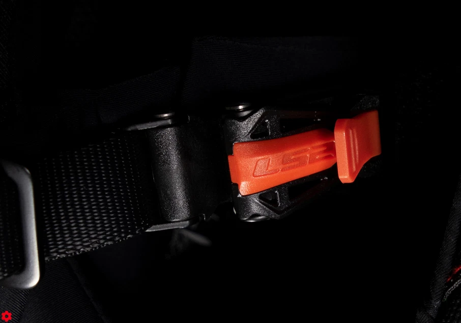 CASCO LS2 OF 606 DRIFTER ECE 22-06 BIANCO SOLID WHITE NOVITA' 2023 - Immagine 3 di 4