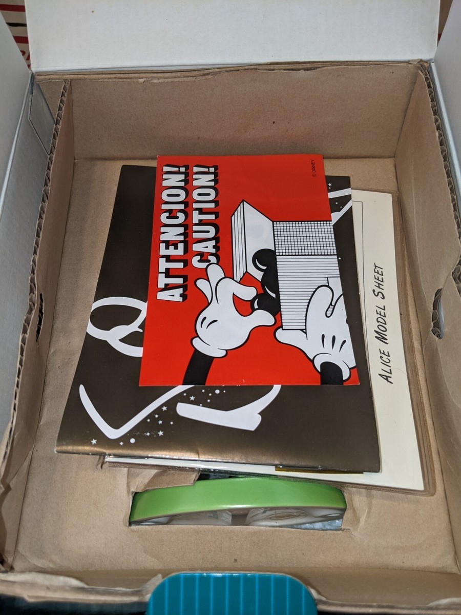 NEW WDCC DISNEY ALICE IN WONDERLAND - ALICE # 1236778 