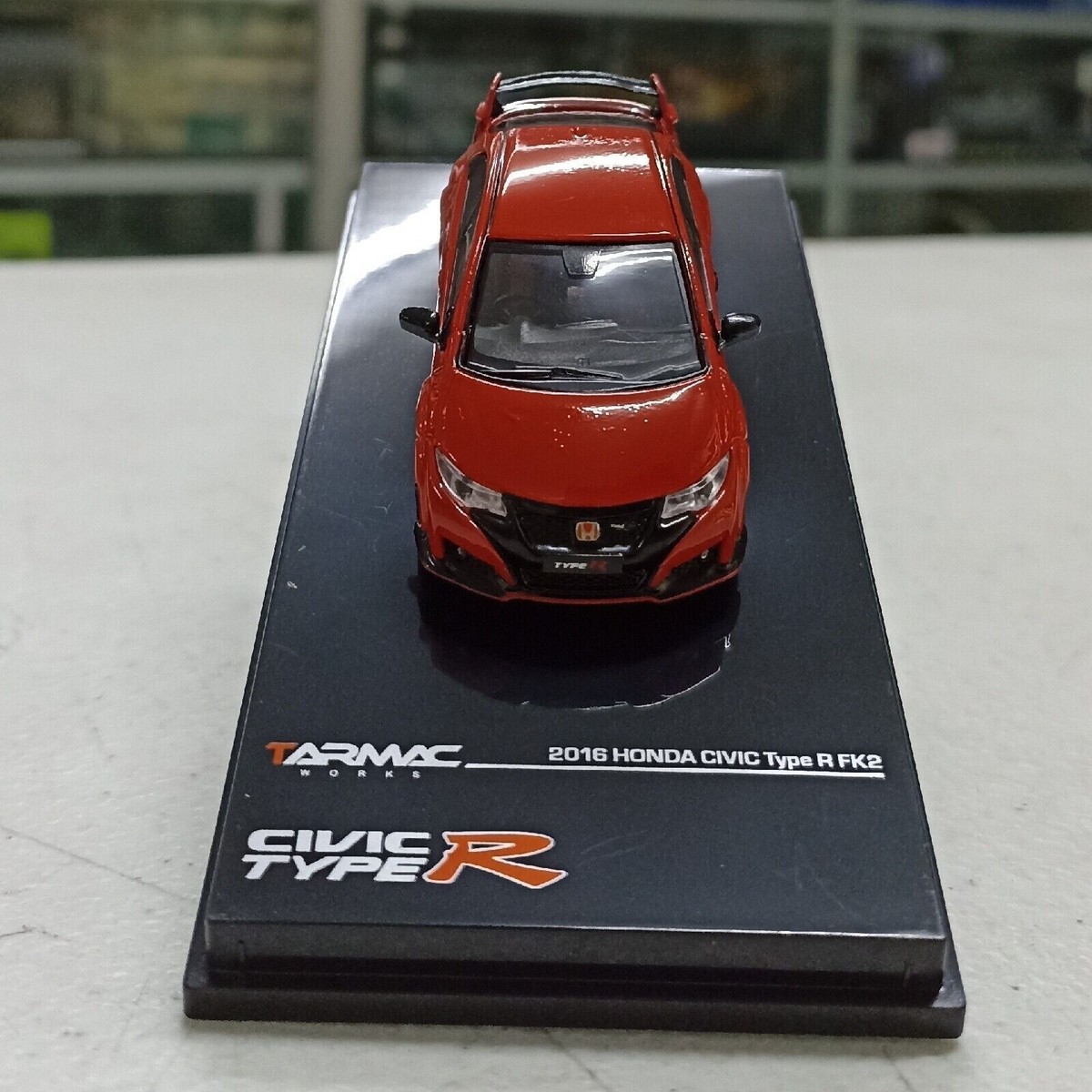 Tarmac Works 1/64 Honda Civic Type R FK2 2016 Milano Solid Red