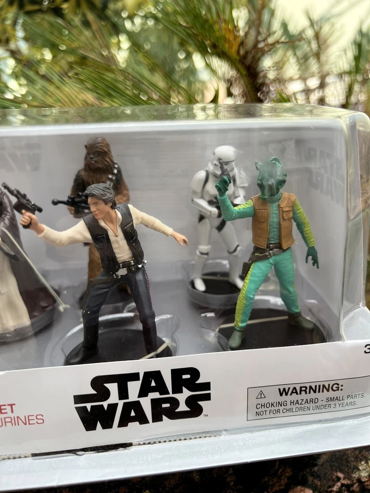 Juego Cantina Disney Star Wars - 6 figuras adornos para pasteles - caja de luz dañada Foto 3 de 4