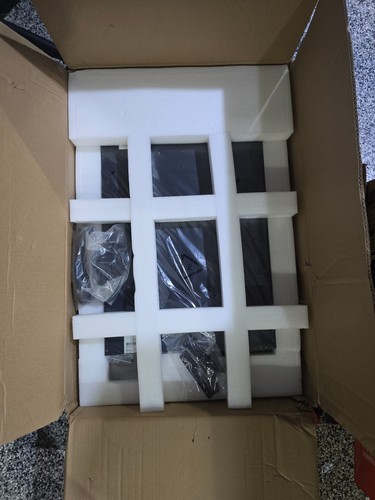 Staco Energy SCV-ELE-6K- 6kVA Rack Mount UPS Module - 第 5/11 張圖片