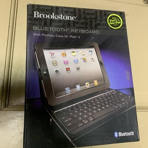 BLACK Brookstone Bluetooth Keyboard with Portfolio Case for iPad 2