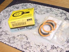 Parker PK2502A001, 2 1/2 Inch Bunan Piston Seal Kit, NEW SEALED Package In Box!