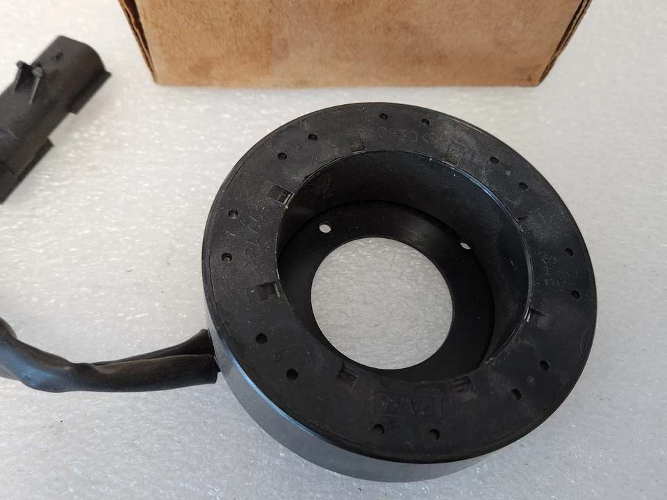 Новый OEM Mopar 1996-04 Dodge Chrysler 300M + катушка муфты компрессора 4797390 - Изображение 4 из 4