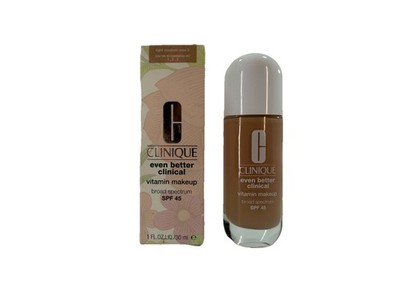 Clinique Even Better Clinical Vitamin Makeup SPF 45 1oz Light Medium Cool 3 NEW