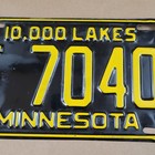 1951 Minnesota 10,000 Lakes License Plate TZ 7040 Low Number Black & Yellow — photo 4