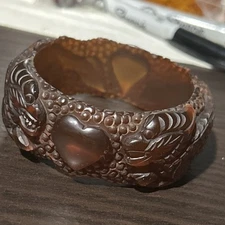 VTG CARVED TESTED BAKELITE BRACELET BANGLE PRYSTAL LOVE DRAGONS GRIFFIN HEARTS