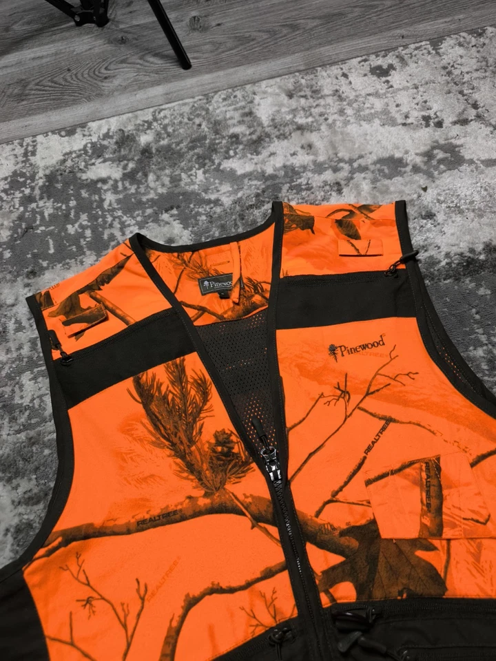 Men's (XL) Pinewood Furudal Hunter Pro Camo Vest Premium Forest Gilet - Image 4 of 4