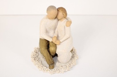 Demdaco Willow Tree Love Ever Endures Figurine Anniversary 2011 by Susan Lordi