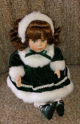 Collectors Choice 12" Musical Porcelain Doll Christmas Green & White Dress/Muffs - Picture 7 of 8