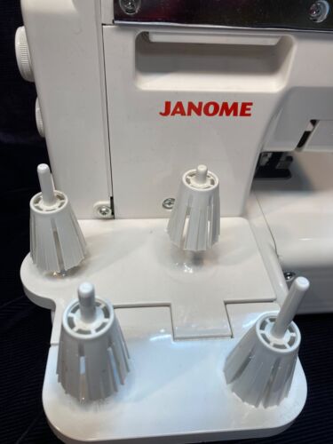 Janome 1110DX Overlocker Easy Threading Solid Metal Base Plate Ergonomic Design - Picture 11 of 11