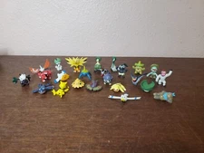 Pokemon 1" RLW R/LW PVC Mini  Figures Mixed Lot of 24 No Duplicates