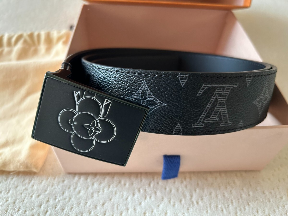 Louis Vuitton black leather belt, size 34