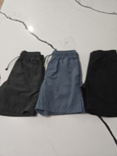 Old Navy Boy's Bundle Of Dock Shorts Size L